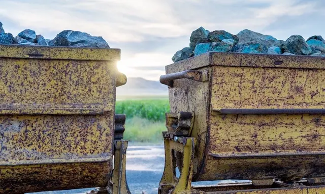 Getting a Good Deal: Negotiating Extractive Industry Contracts